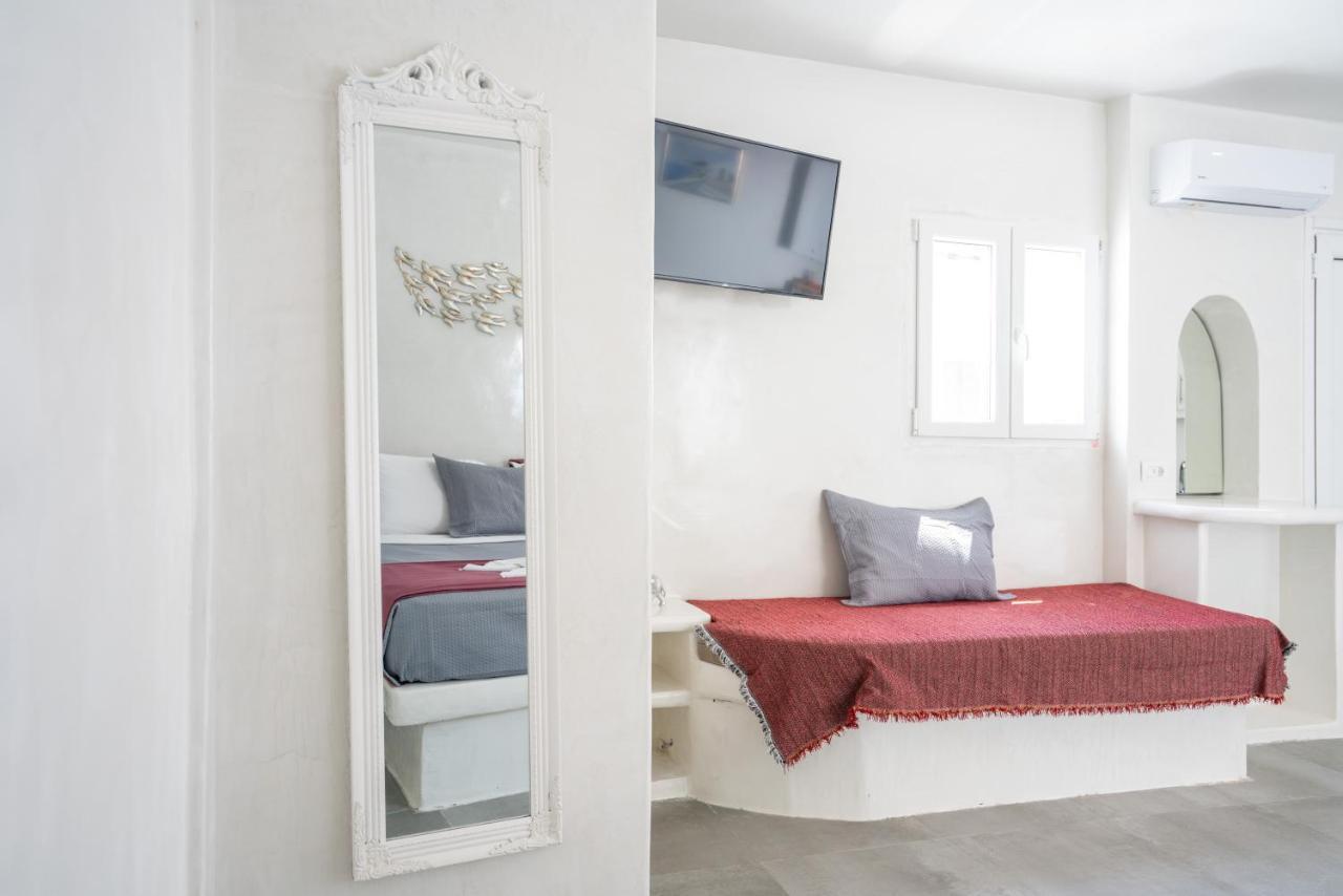 The Muses Of Santorini Private Jacuzzi Suites Vóthon Exterior foto
